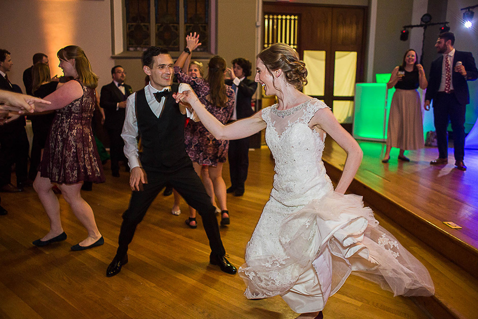 Novios bailando